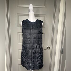 Lululemo Black Quilted Sleeveless Vest